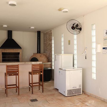 Flat Com Wifi, Piscina, Split E Estacionamento Apartment Ribeirao Preto Bagian luar foto