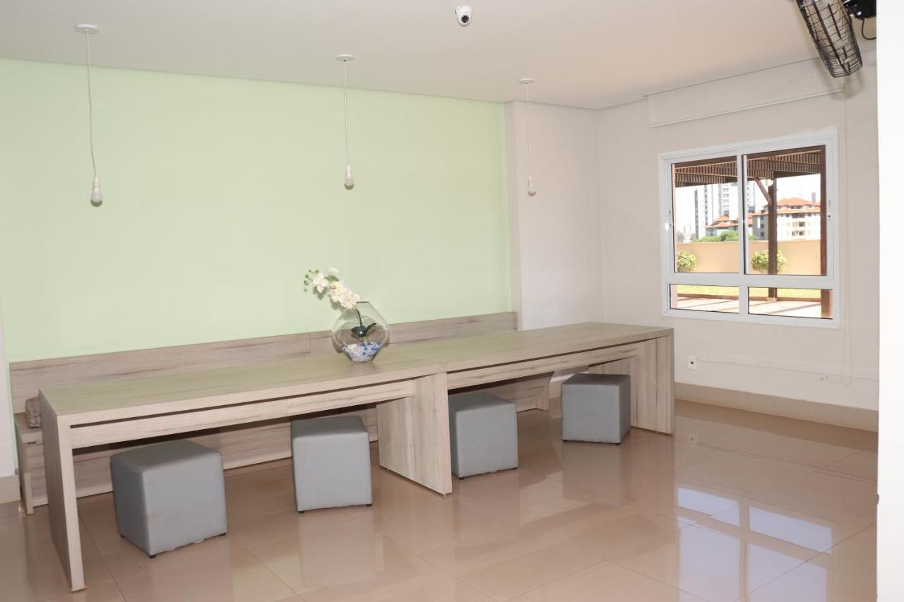 Flat Com Wifi, Piscina, Split E Estacionamento Apartment Ribeirao Preto Bagian luar foto